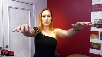 Play امرأة ذات صدر صغير وحمار جيد استغل من قبل لاعب كرة سلة