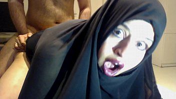 Play العربي يمارس الجنس الجيد في كس مع رجل مجنون بعدها