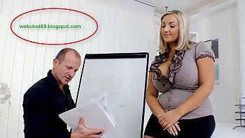 Play المرأة الروسية تجعل الحب المتشددين مع حبيبتها في حب بوسها