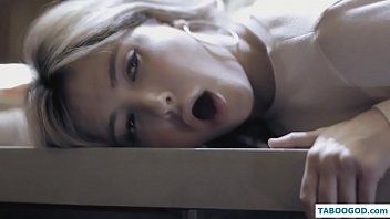 Play استدعاء قواد للعب لعبة ساخنة من Xxx