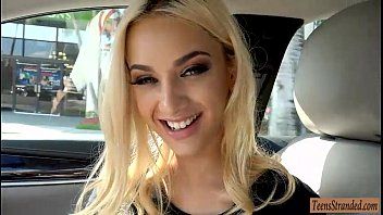 Play Xnxx مع سيدة شقراء اخترقت السيارة في عيد ميلادها