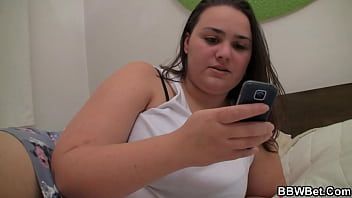 Play قام الطباخ برشوة المال للقيام بـ Xxx في منطقة الطهي