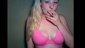 Play تبحث الشابات دائمًا عن Xxx ويريدن أن يشعرن بأكبر قدر ممكن