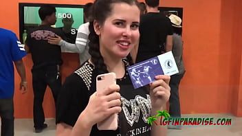 Play العاهرات السحاقية الرائعة تستعد للعبة Xxx