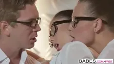 Play تحب ممثلات أفلام Xxx القيام بالكثير من ال