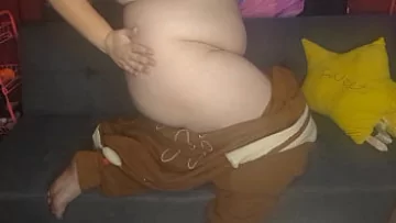 Play LunaLustXXX’s Naughty Reindeer Christmas Surprise: Big Ass & BBW Milf