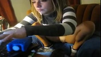 Play في النوم Xxx يمارس الجنس على ظهره مع أفريقي