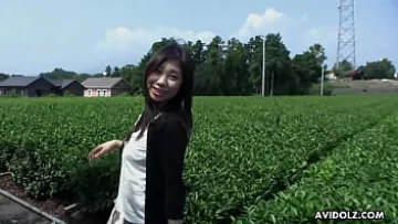 Play الآسيوية في سن المراهقة كارين اساهي كس مشعر اصابع الاتهام في الهواء الطلق