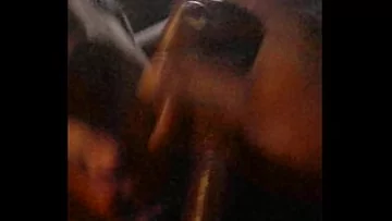 Play فاتنة مفلس تمتص ويبتلع في حين الرجيج قبالة